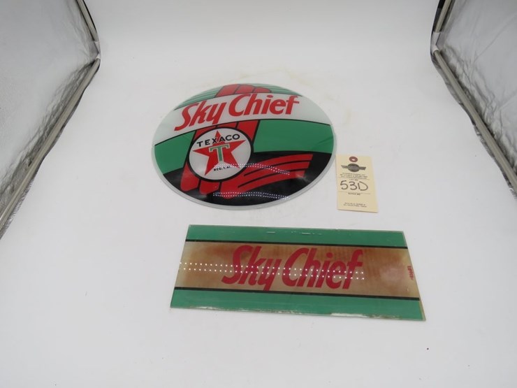 texaco-fire-chief-gas-pump-globe-front-and-texaco-fire-chief-pump-plate-image-1