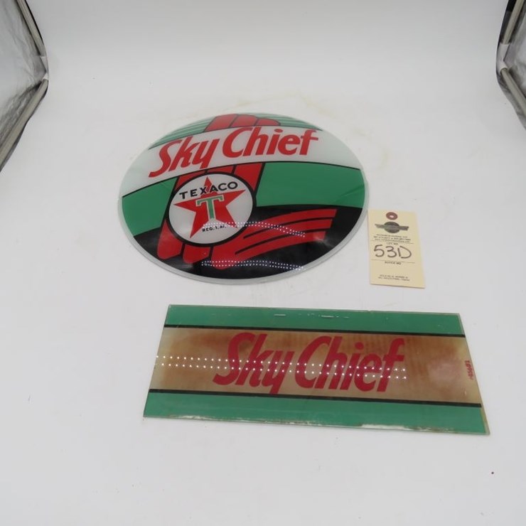 Texaco Fire Chief Gas Pump Globe Front and Texaco Fire Chief pump Plate