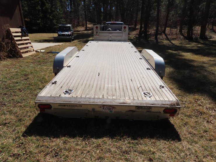featherlite-aluminum-single-car-trailer-image-11