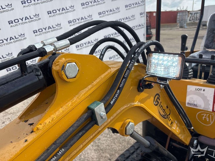 2026-cfg-industrial-h13r-mini-excavator-image-6