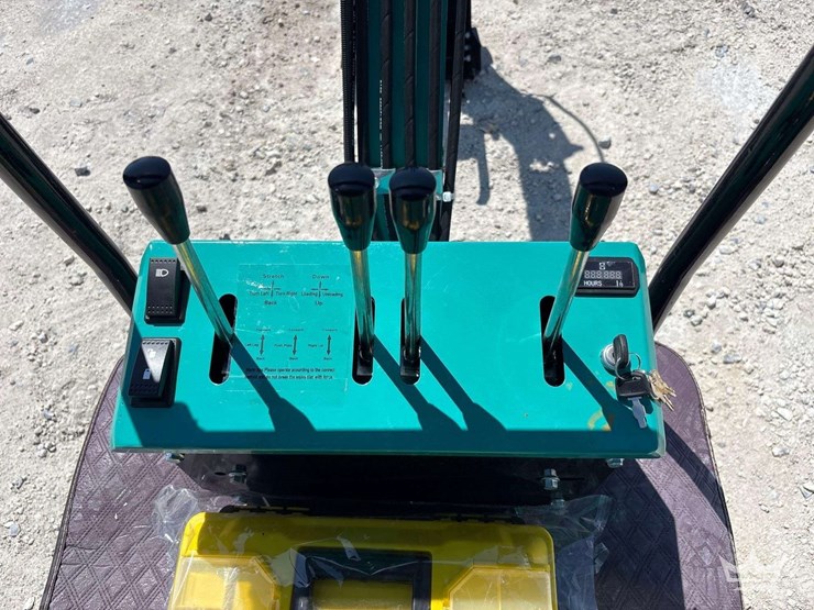 2026-cfg-industrial-mh13rx-mini-excavator-image-13