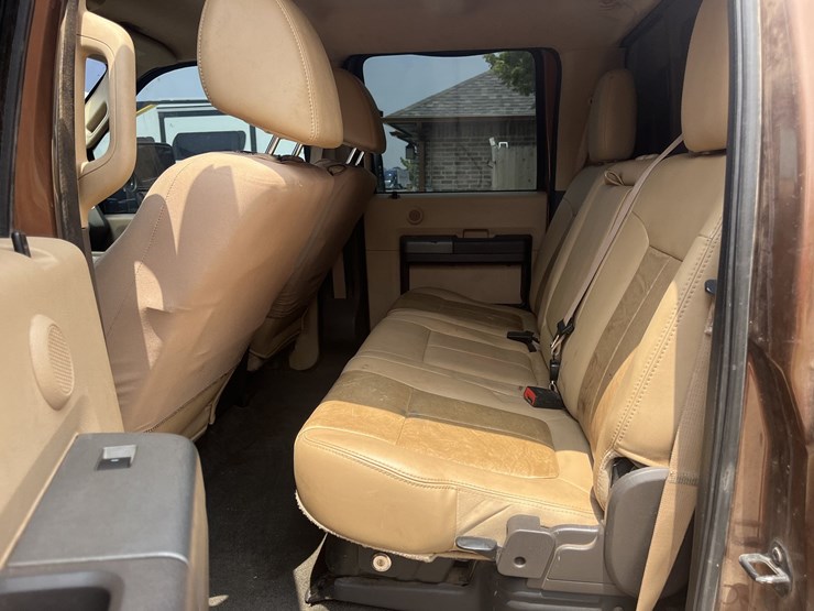2011-ford-f250-lariat-image-10