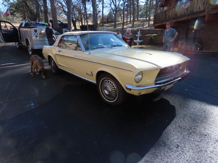 1968-ford-mustang-convertible-image-39