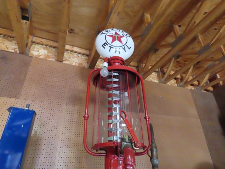 fry-"mae-west"-upright-visible-gas-pump-with-rare-texaco-ethyl-globe-image-2