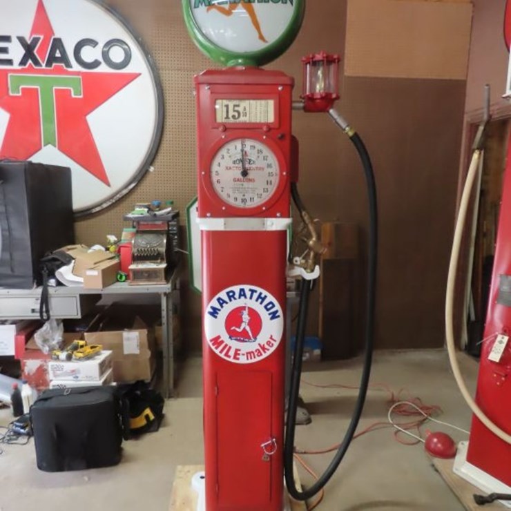 Bowser Clockface Gas Pump with Marathon Globe