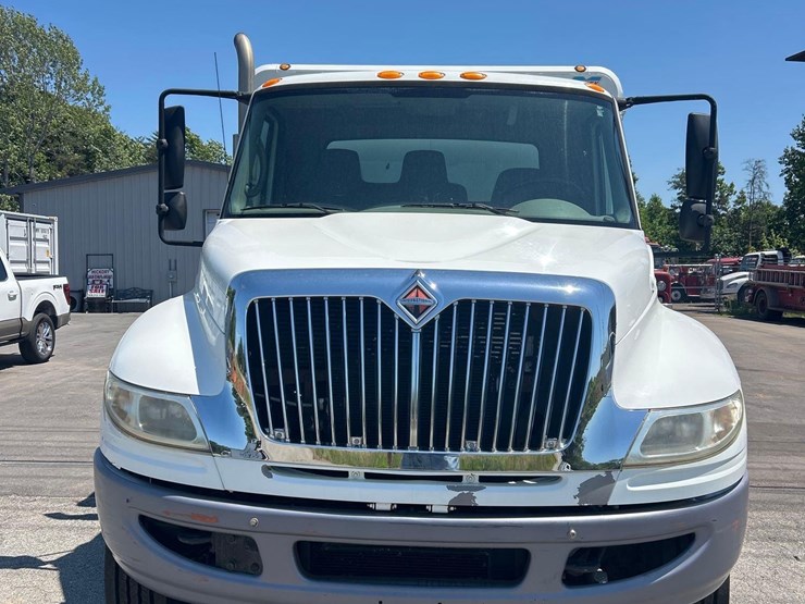 2010-international-durastar-4400-image-6