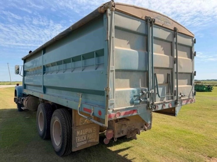 1974-international-durastar-4200-image-16