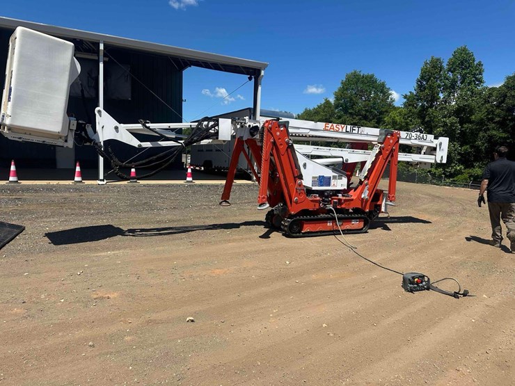 2021-easy-lift-r210-image-3