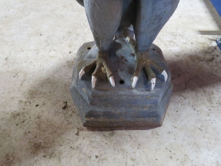 cast-iron-eagle-image-3