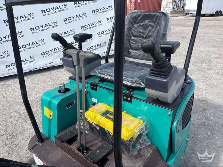 2026-cfg-industrial-kv16r-mini-excavator-image-11
