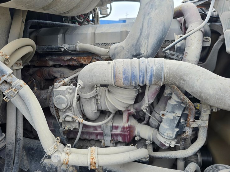 #22593-•-2016-mack-cxu613-pinnacle-sleeper-truck-image-30