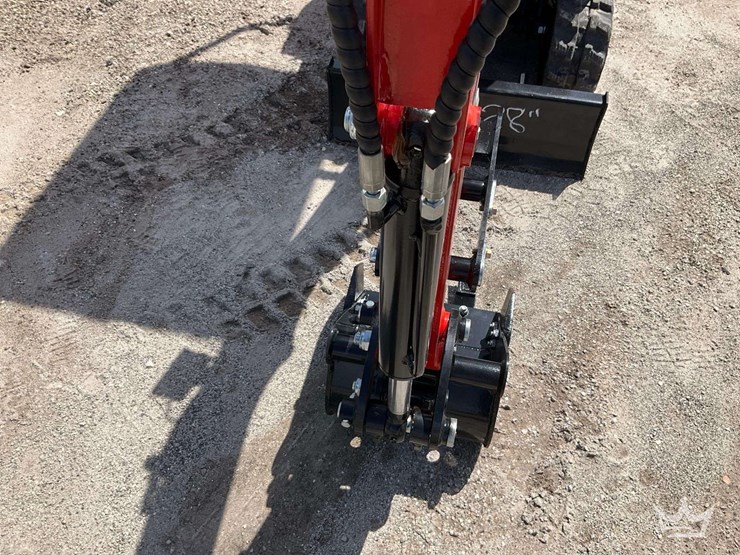 2025-me15-mini-excavator-image-22