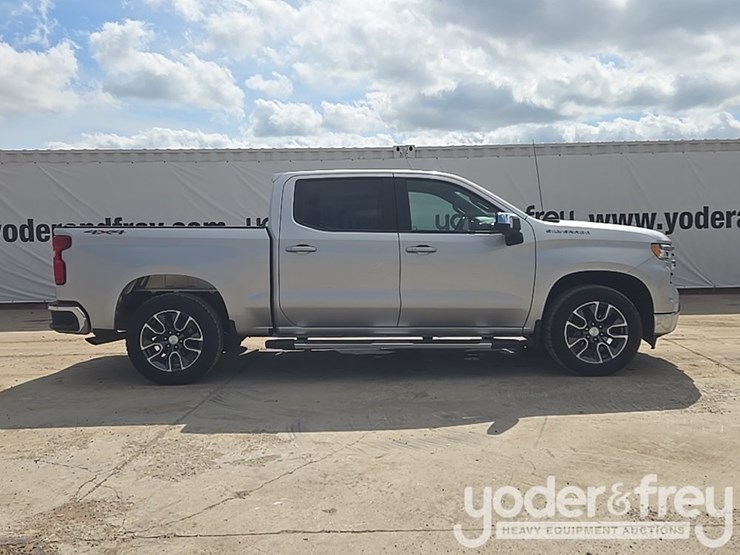 2022-chevrolet-1500-image-6