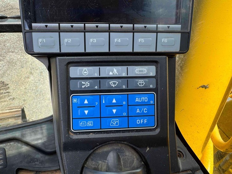 2019-komatsu-pc170lc-11-image-25