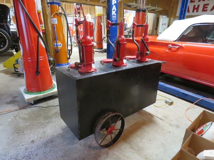 restored-texaco-lubster-cart-on-steel-wheels-image-4