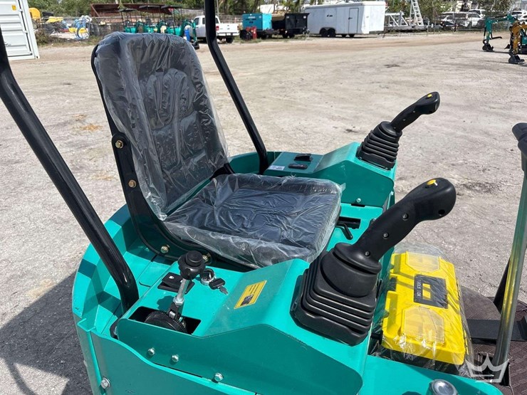 2026-cfg-industrial-h16r-mini-excavator-image-10