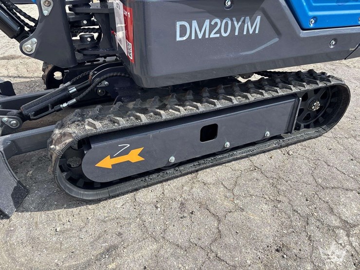 2026-cfg-industrial-dm20ym-mini-excavator-image-8