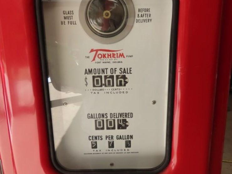 tokheim-double-sided-restored-computing-gas-pump-with-texaco-globe-image-9