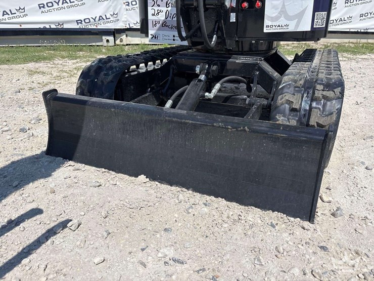 2026-cfg-industrial-mh13rx-mini-excavator-image-9