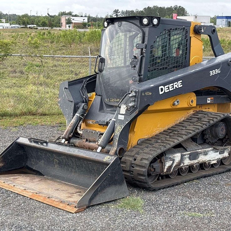 2022 DEERE 333G