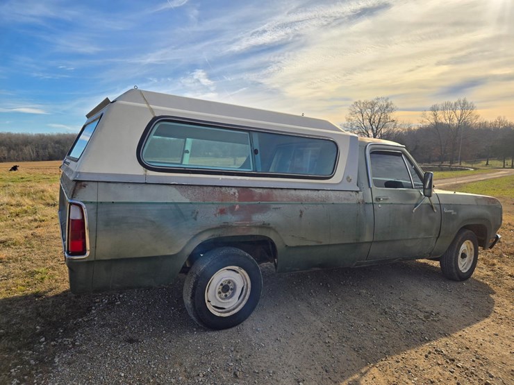 1977-dodge-150-image-16