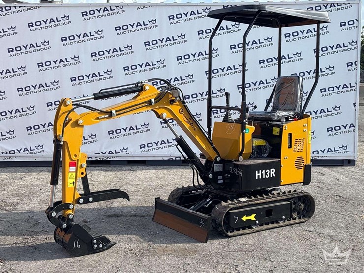 2026-cfg-industrial-h13r-mini-excavator-image-1