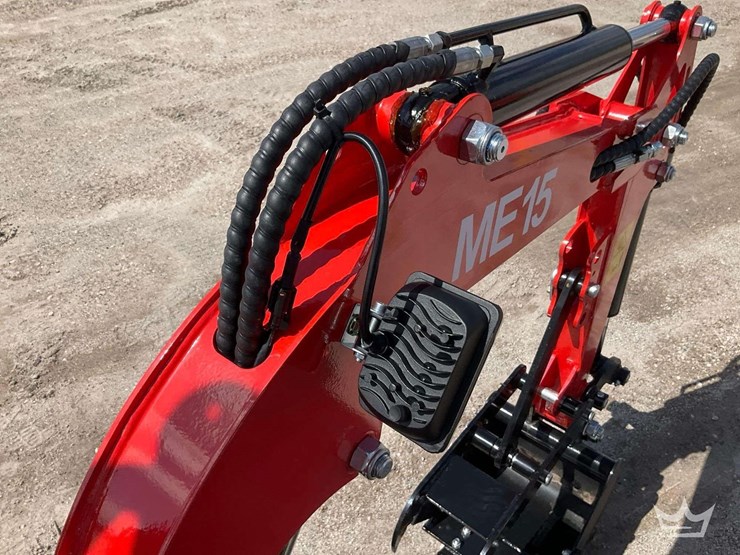2025-me15-mini-excavator-image-17