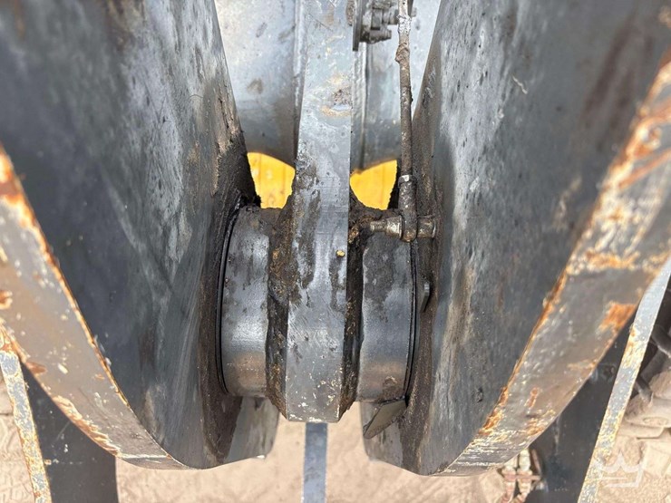 2019-deere-544l-image-18