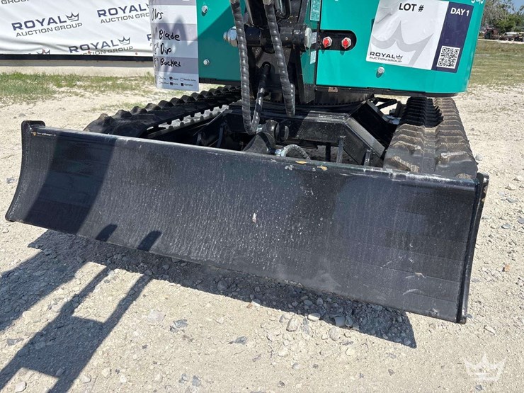 2026-cfg-industrial-h16r-mini-excavator-image-8
