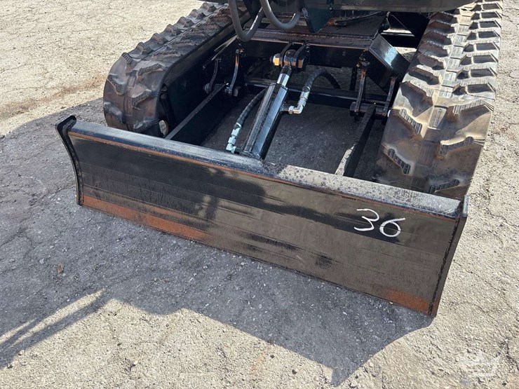 2026-cfg-industrial-h13r-mini-excavator-image-6