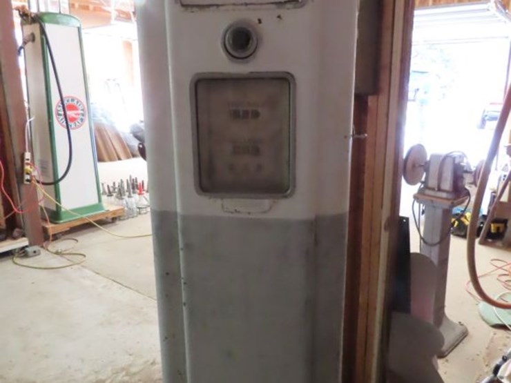 wayne-project-model-533-gas-pump-image-1