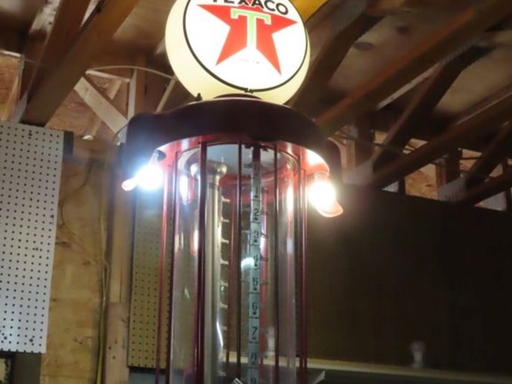 wayne-upright-visible-10-gallon-gas-pump-with-texaco-globe-image-7