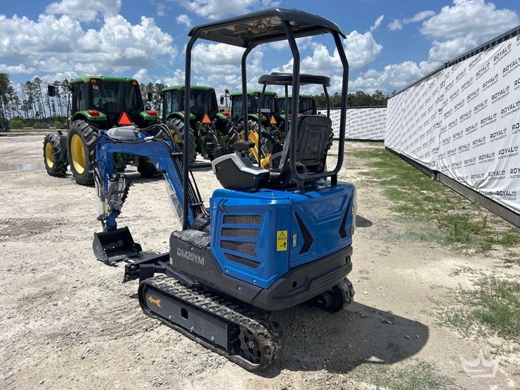 2026-cfg-industrial-dm20ym-mini-excavator-image-4