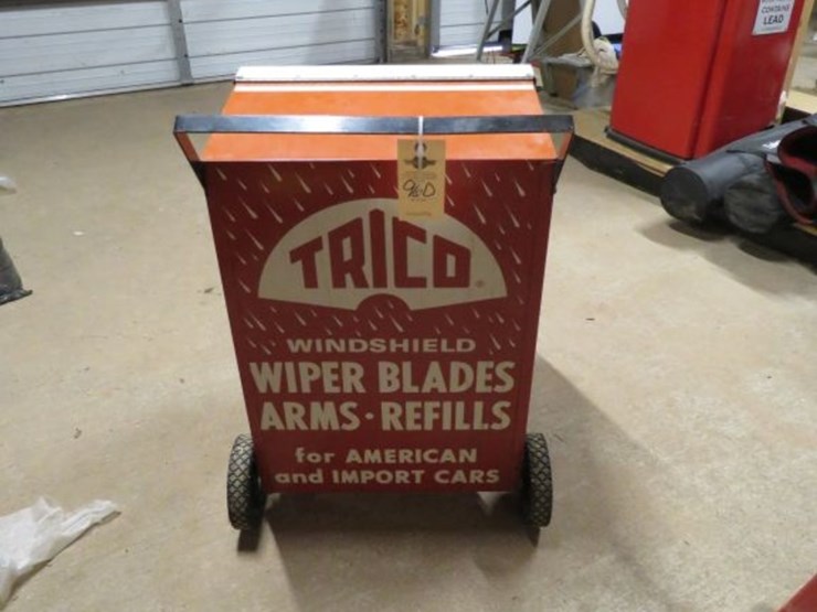 trico-windshield-wiper-display-image-2