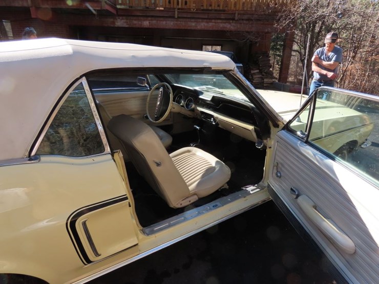 1968-ford-mustang-convertible-image-28