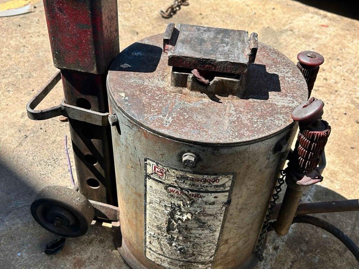 qty-(2)-gray-tajs-2000-hydraulic-jack-stands-image-6