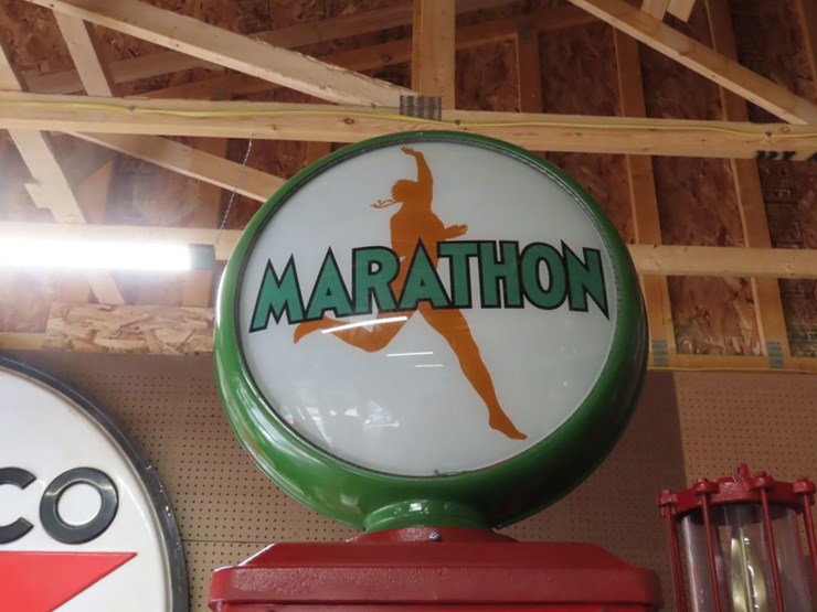 bowser-clockface-gas-pump-with-marathon-globe-image-3