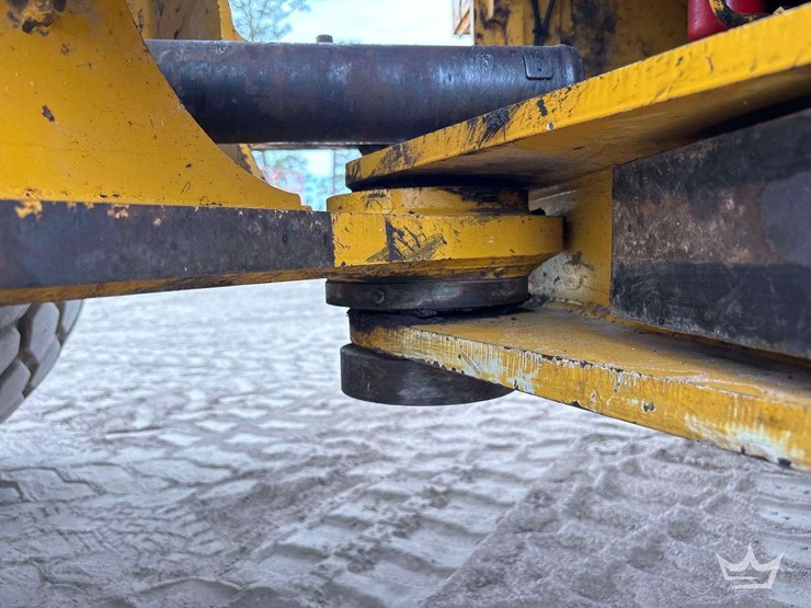 2019-deere-544l-image-21