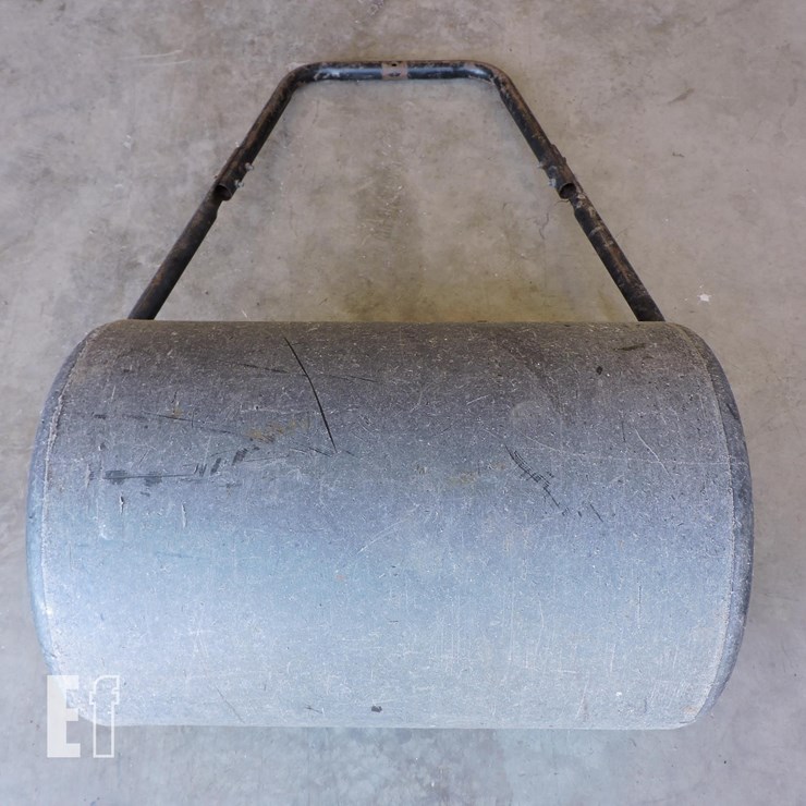 POLY LAWN ROLLER, 26” WIDE, WATER FILLABLE