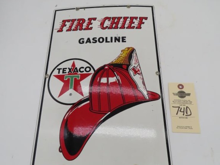 fire-chief-gasoline-porcelain-pump-plate-image-1