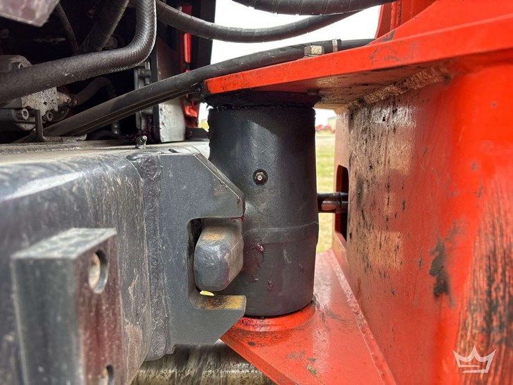 2023-kubota-r430-image-17