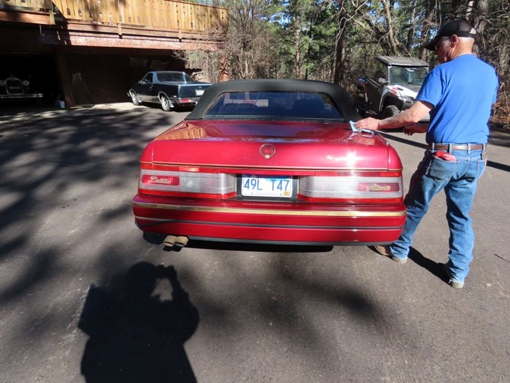 1992-cadillac-allante-convertible-image-7
