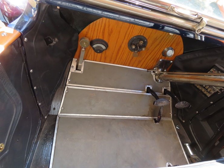 1913-cadillac-model-30-touring-car-image-49