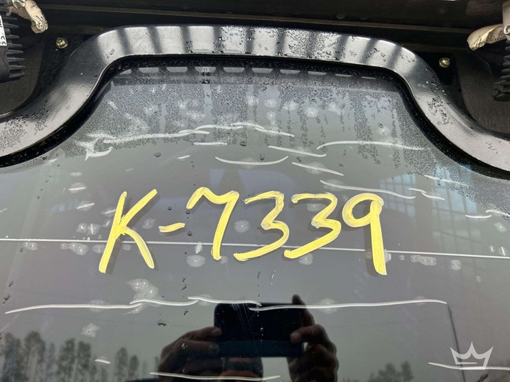 2023-new-holland-c327-image-34