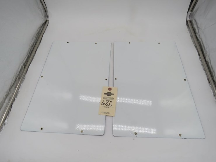pair-of-porcelain-texaco-fire-chief-pump-plates-image-4