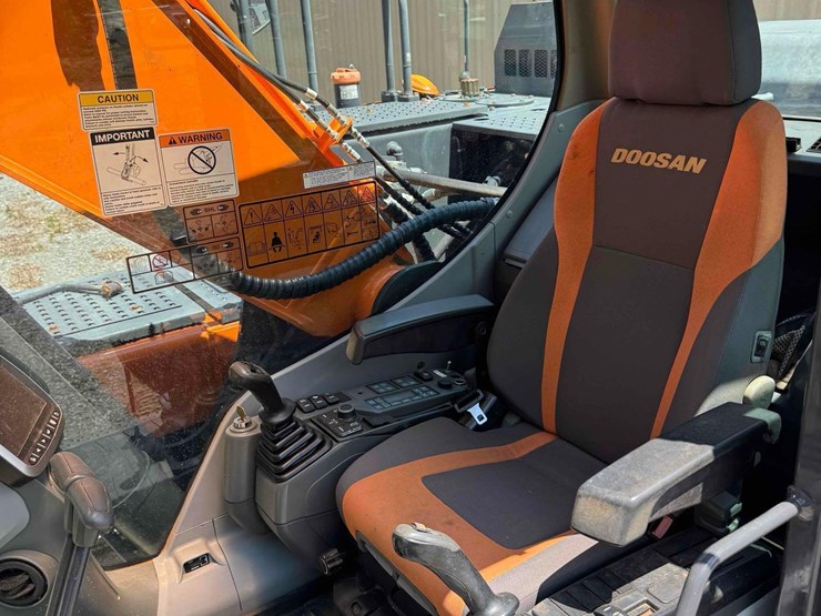 2021-doosan-dx225-lc-5-image-25