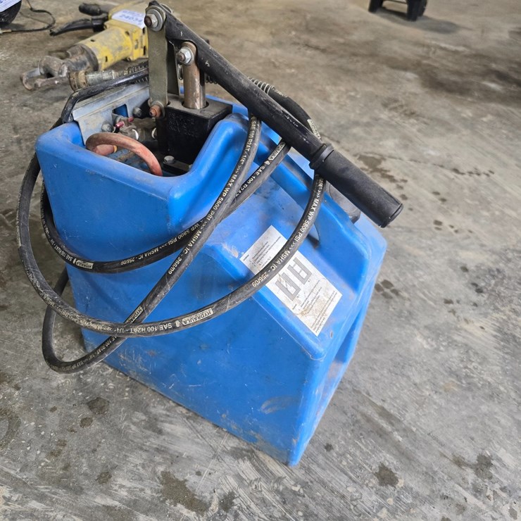 #24033 • Hydraulic Shoring Pump