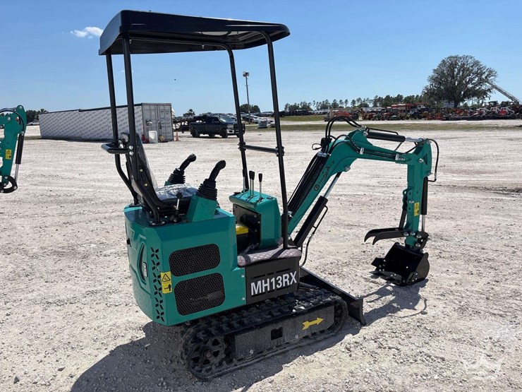 2026-cfg-industrial-mh13rx-mini-excavator-image-3