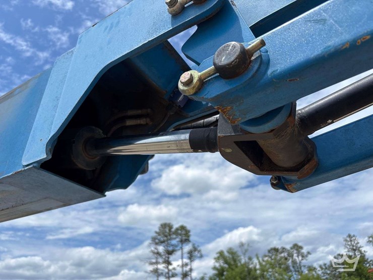 2013-genie-z-80-80ft-4x4-articulating-boom-lift-image-14