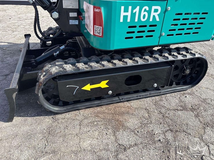 2026-cfg-industrial-h16r-mini-excavator-image-10